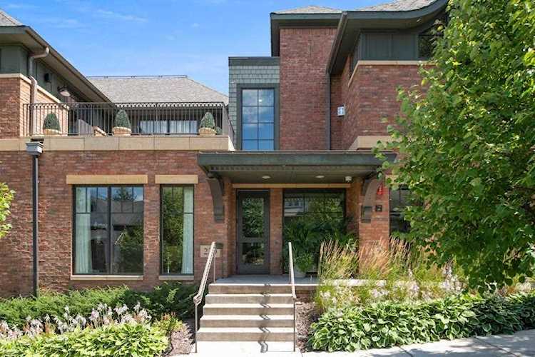 230 Manitoba Ave S, #210 + 220 Wayzata, MN 55391