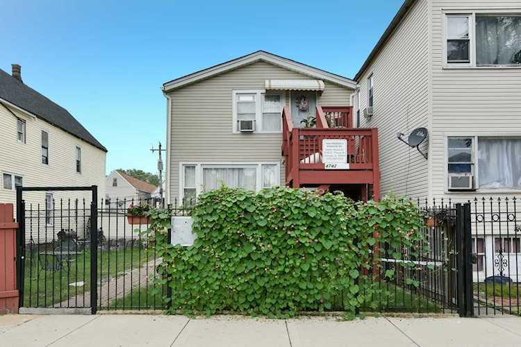 4742-44 S Throop St Chicago, IL 60609