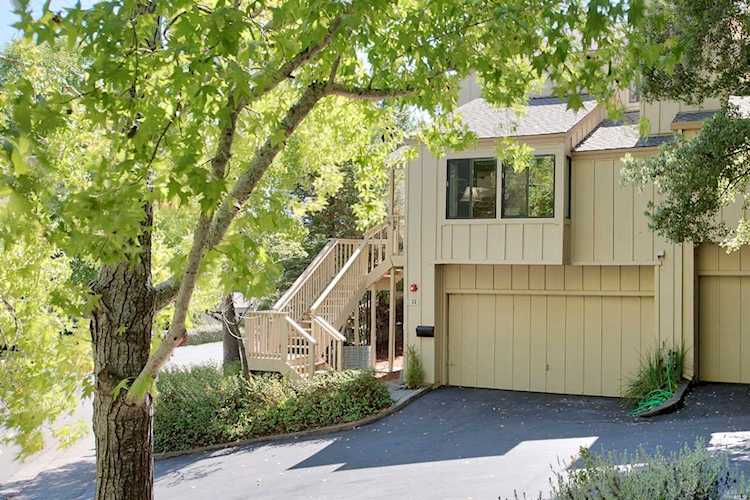 32 Curlew Way Novato, CA 94949 | MLS 21923635 Photo 1