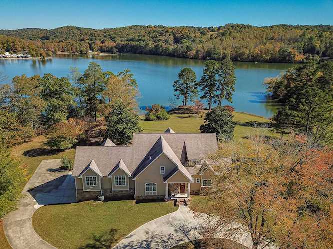 184 Bowers Rd Harriman, TN 37748