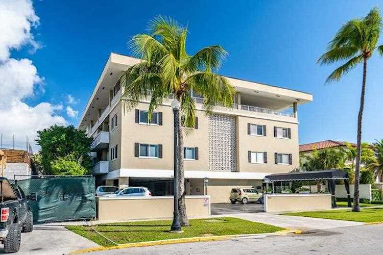 227 Brazilian Avenue #2h Palm Beach, FL 33480
