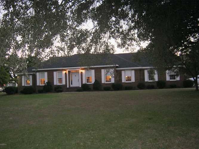2878 Ralph Taylor Road Williamston, NC 27892