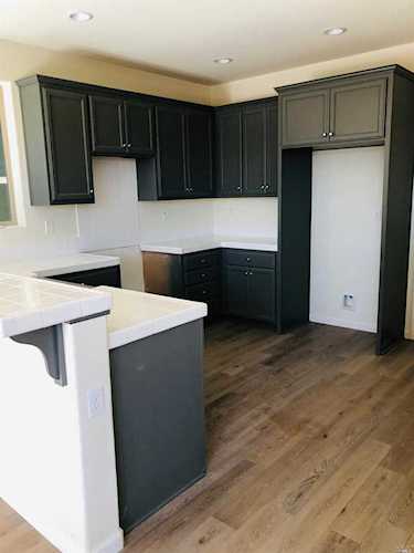2594 1st Street Napa, CA 94558