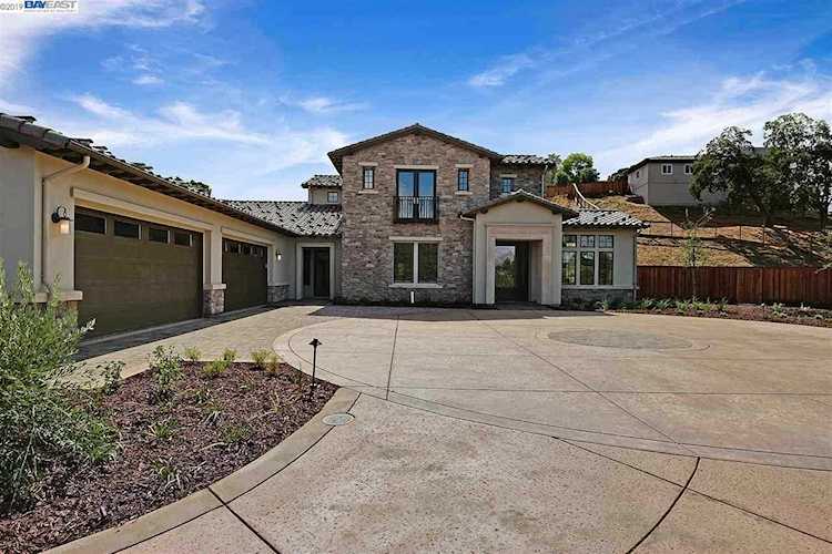 83 Silver Oaks Pleasanton, CA 94566 | MLS 40882526 Photo 1