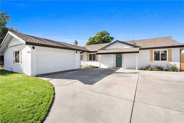 18151 Casselle Avenue North Tustin, CA 92705 | MLS OC19219395 Photo 1