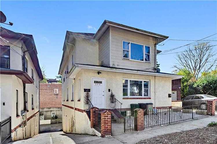 208 W 260th St Bronx, NY 10471