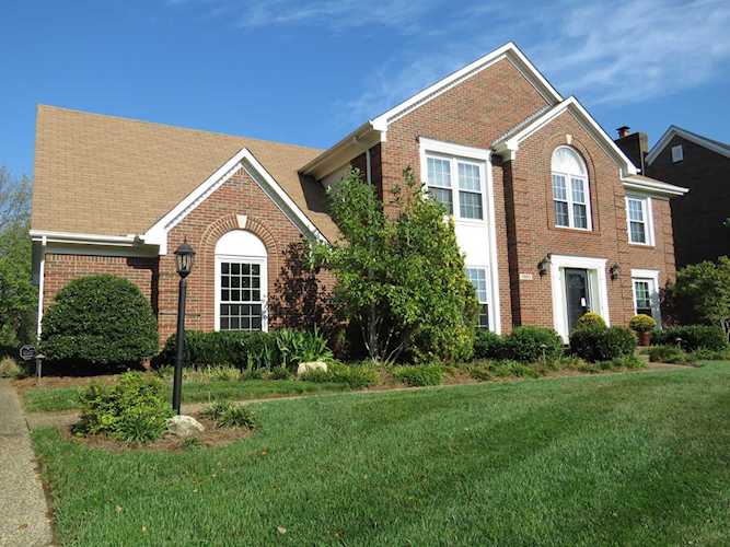 7003 Wooded Meadow Rd Louisville, KY 40241