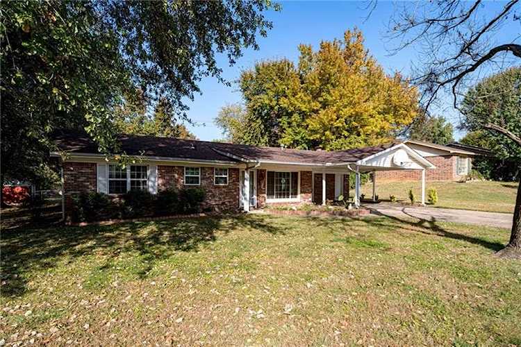 805 Spruce St Van Buren, AR 72956