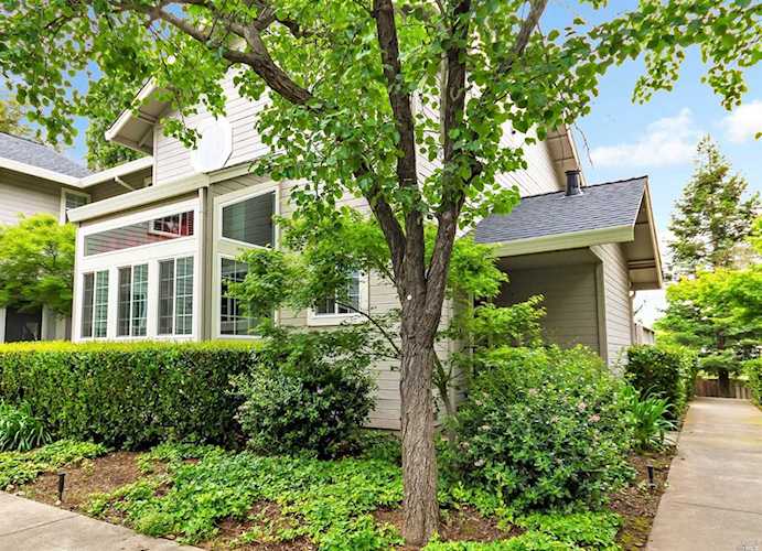 5 Valley Club Circle Napa, CA 94558 | MLS 21916310 Photo 1