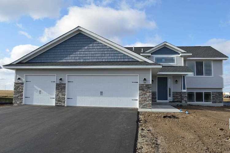 8685 Ebersole Avenue NE Monticello, MN 55362