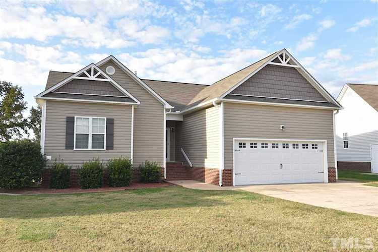 172 Country Day Circle Selma, NC 27576 | MLS 2287876 Photo 1