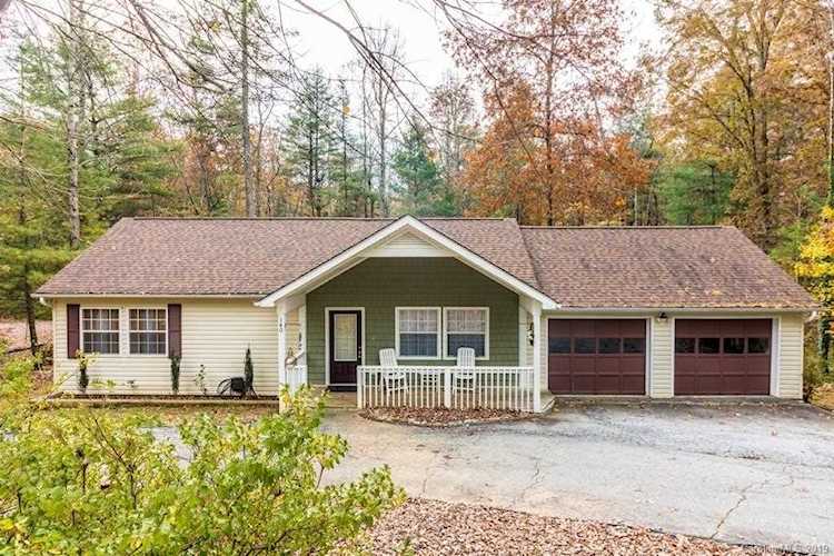 140 Cinnamon Way Flat Rock, NC 28731 | MLS 3567176 Photo 1