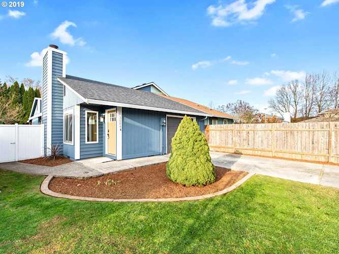 3004 NE 103rd Loop #B Vancouver, WA 98662 MLS# 19019844 | PNWR.com Photo 1