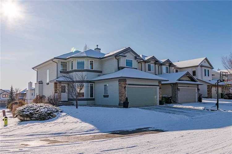 112 Tuscany Meadows Place NW Calgary, AB T3L 2S1
