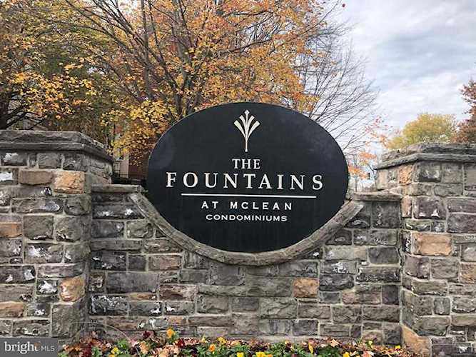 1535 Lincoln Way #301 For Sale in Mclean Photo 1