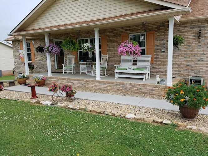 5553 Indian Warpath Rd Maryville, TN 37803 | MLS 1094169 Photo 1