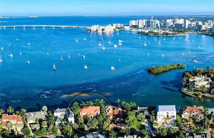 1364 Harbor Drive Sarasota, FL 34239
