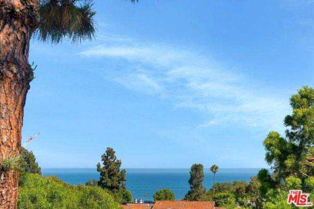 28330 Rey De Copas Lane Malibu, CA 90265