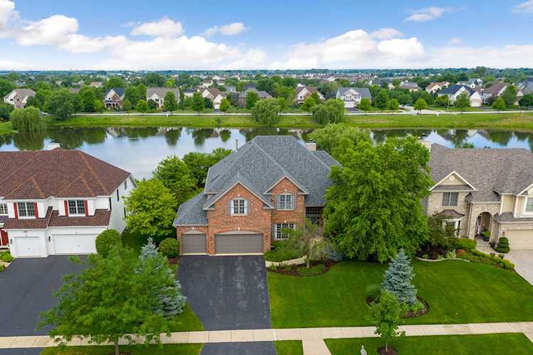 420 N Sycamore Ln, North Aurora, IL, 60542 located in the Moose Lake Estates Photo 1