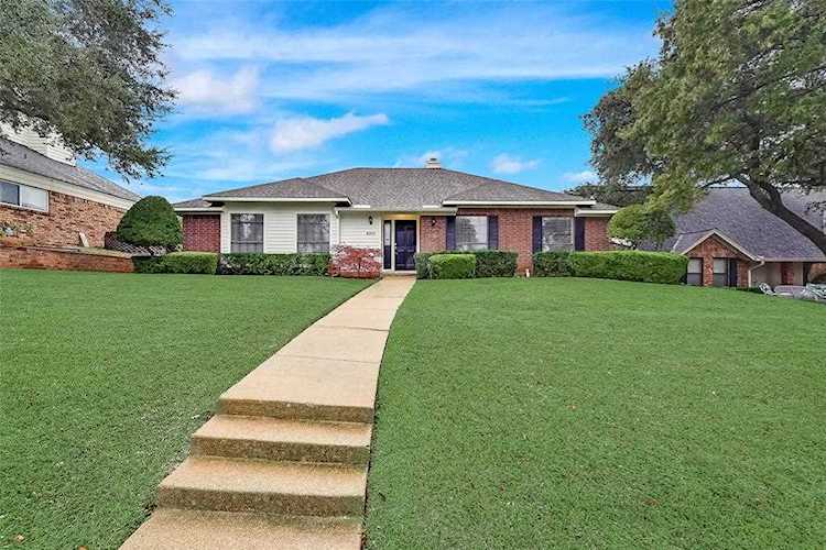 8310 Club Meadows Drive Dallas, TX 75243