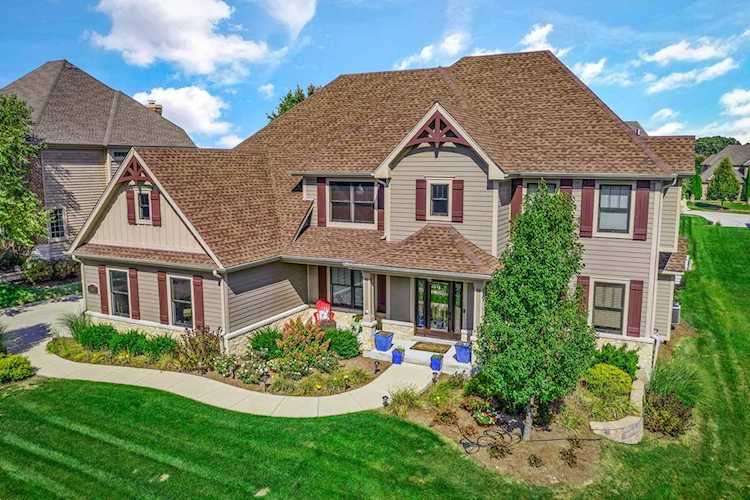 3686 Heathmoor Dr Elgin, IL 60124