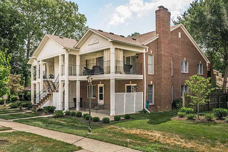 657 Breckenridge Ln Louisville, KY 40207 | MLS 1540029 Photo 1