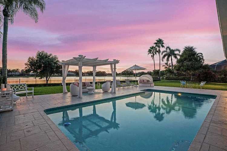 212 Thornton Drive Palm Beach Gardens, FL 33418