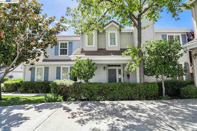 4033 Chadwick Pl Dublin, CA 94568 | MLS 40873732 Photo 1