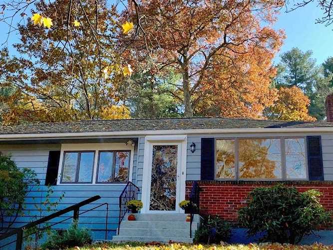 Wellesley, 89 Wellesley Avenue, MA, home for sale Photo 1