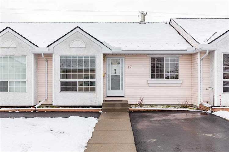 209 Woodside Drive #17 Airdrie, AB T4B 2E7