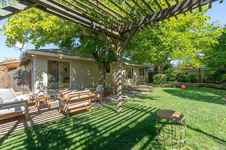 608 Galerita Way San Rafael, CA 94903 | MLS 21925511 Photo 1