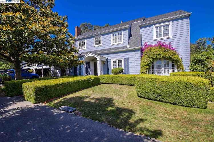 3088 Massachusetts St Castro Valley, CA 94546