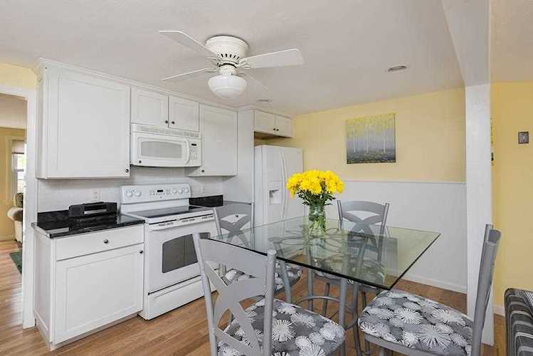 62 Lawnview Dr, Braintree, MA 02184 - $439,000 - MLS#72591151 Photo 1