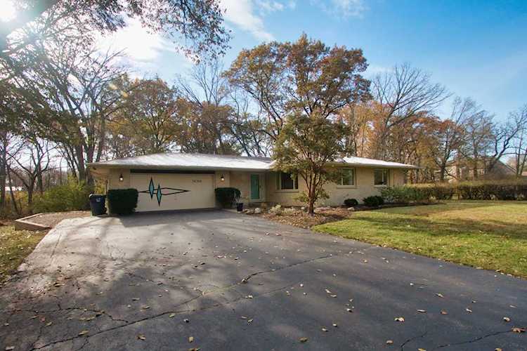 38364 N Tewes Ct Beach Park, IL 60087