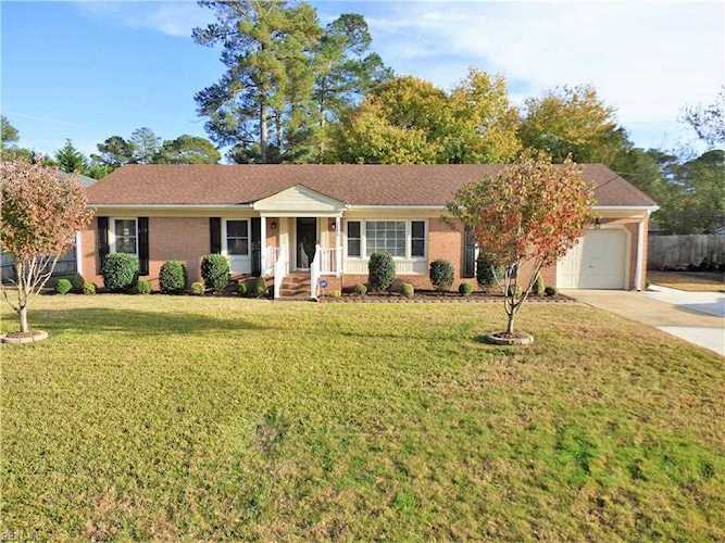 2305 Deerfield Crescent Chesapeake, VA 23321 | MLS 10290335 Photo 1