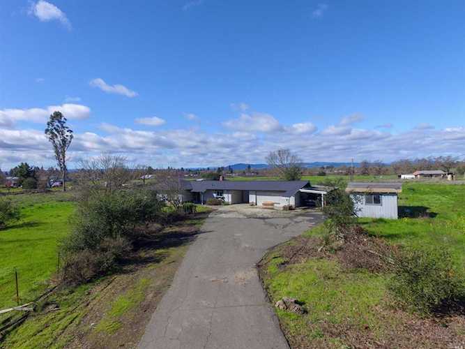 5397 Faught Road Santa Rosa, CA 95403 | MLS 21902747 Photo 1