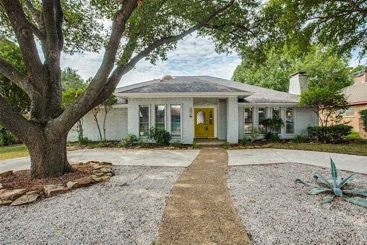 10014 Chimney Hill Lane Dallas, TX 75243
