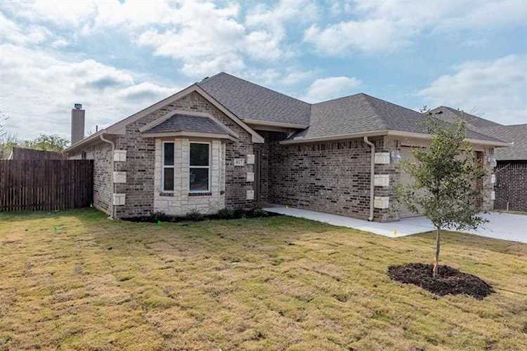 417 W 7th Street Weatherford, TX 76086