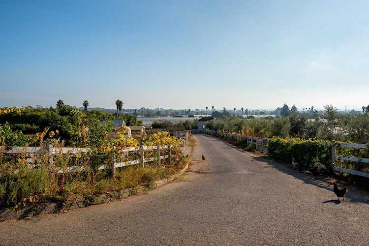 4614 Foothill Rd Carpinteria, CA 93013