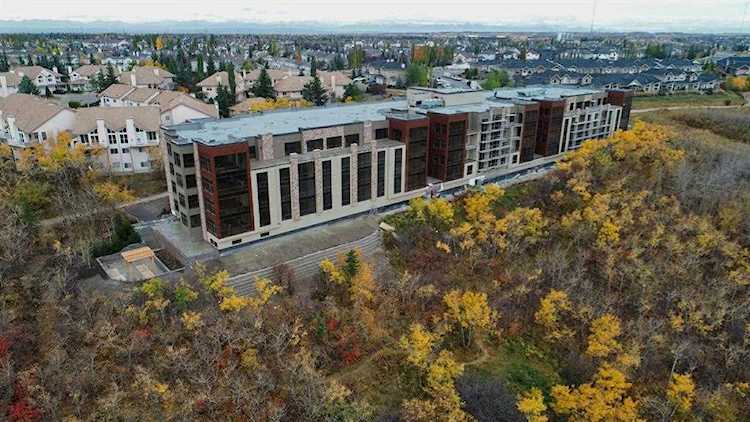 114 Cougar Ridge Landing SW #310 Calgary, AB T3H 4B9
