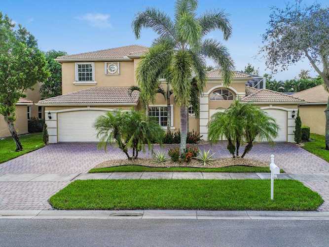 9530 Campi Drive Lake Worth, FL 33467