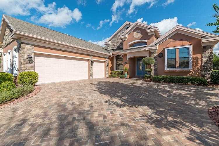 3025 Wentworth Way Tarpon Springs, FL 34688