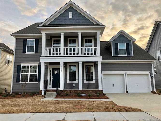 1118 Claires Creek Ln Davidson, NC 28036