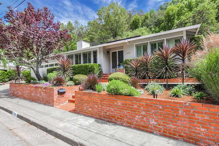 350 Mountain View Avenue San Rafael, CA 94901 | MLS 21920375 Photo 1