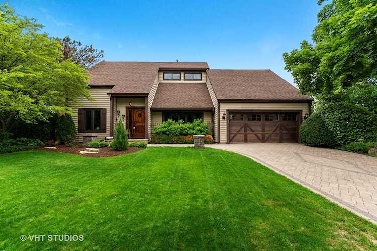 412 Wakefield Ln Geneva, IL 60134