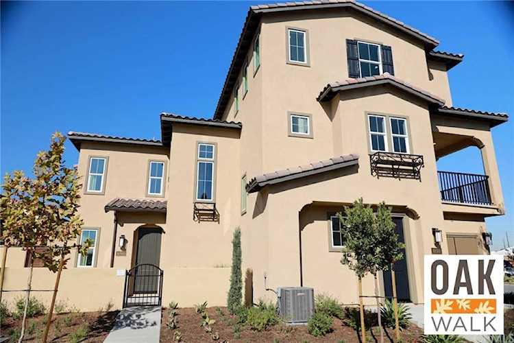 10525 Acorn Place, Los Alamitos, CA 90720 | MLS# OC19264763 | home for sale Photo 1