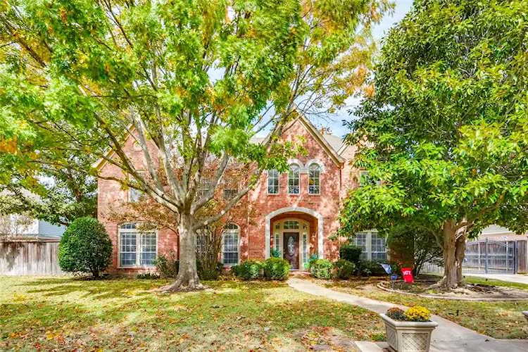 6812 Clear Spring Drive Fort Worth, TX 76132