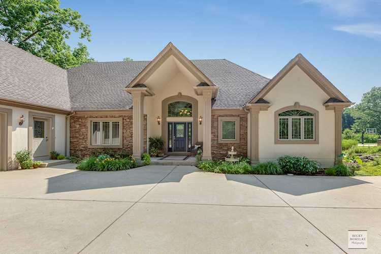62 Woodland Dr Yorkville, IL 60560 | MLS 10446770 Photo 1