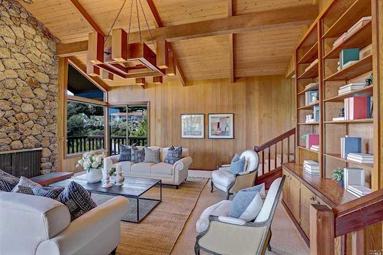 16 Dorian Way San Rafael, CA 94901 | MLS 21922946 Photo 1