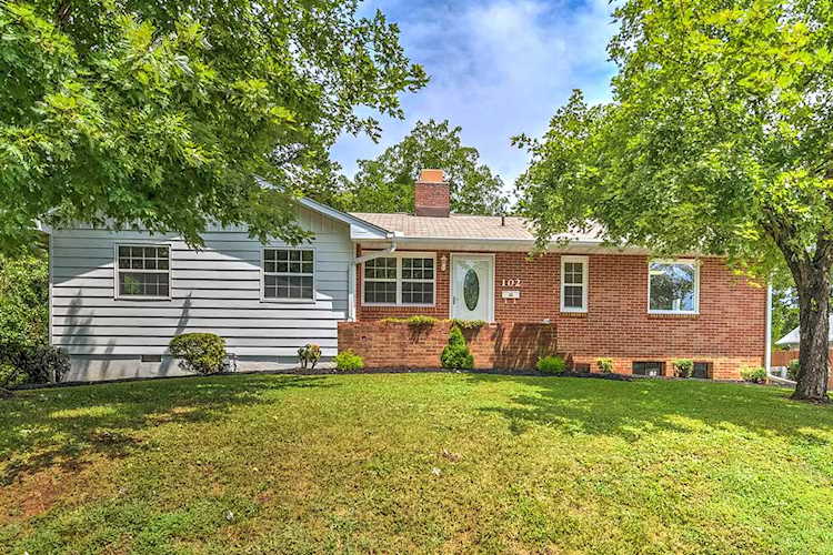 102 Tabor Rd Oak Ridge, TN 37830 | MLS 1090845 Photo 1